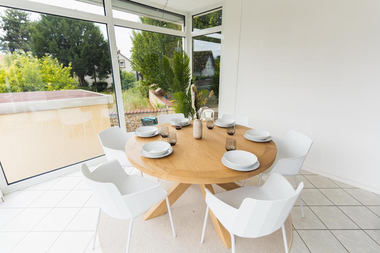Appartment In Den Weinbergen Bei Mainz - Mit 2X Doppelzimmern, 1X Grosses Wohnzimmer, Bad & Kueche Stadecken-Elsheim Buitenkant foto